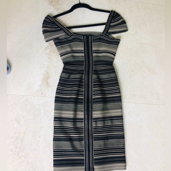 Herve Leger Striped  “Sandra”Bodycon  Bandage Mini Dress. Size S - Picture 9 of 11
